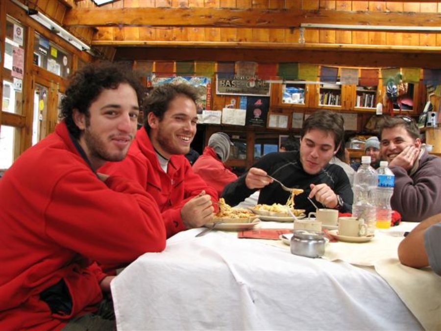 Lunch break in Thorn-Pedi 